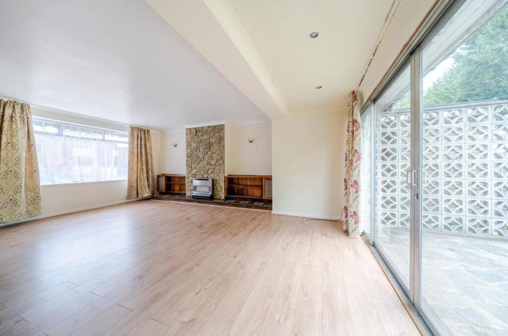 Davidson Frost-Wellings, DFW, Ben Hale Close, rece