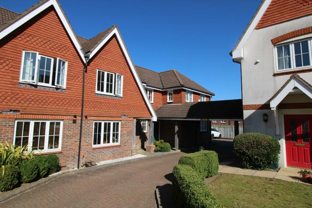 24 Hopkins Close - Front 1.JPG