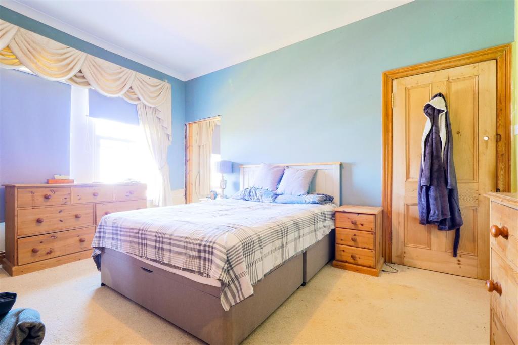 BEDROOM ONE.jpg