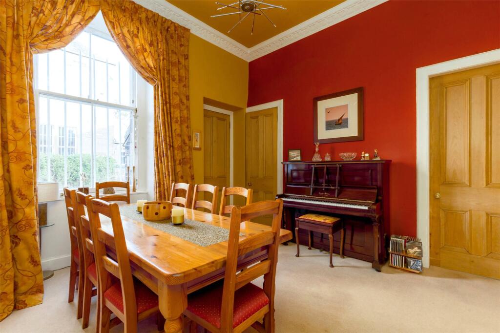 Marchhall Crescent 9