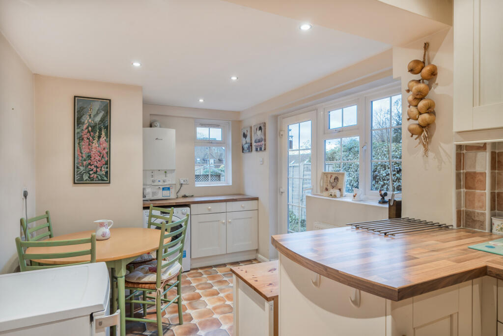 1385060-9-6926dfd...