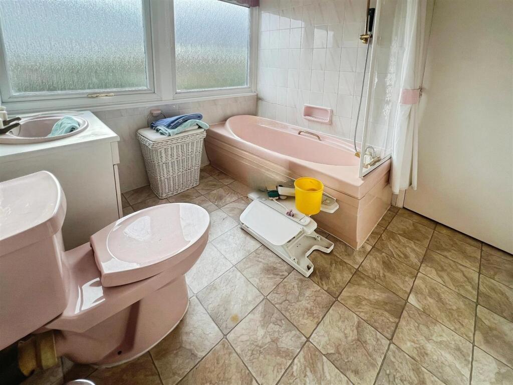 user_edited_photo-45744e10_user-edited-786115f1-61