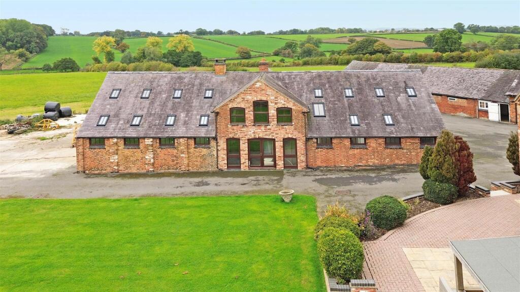 Barn Conversion (4).JPG