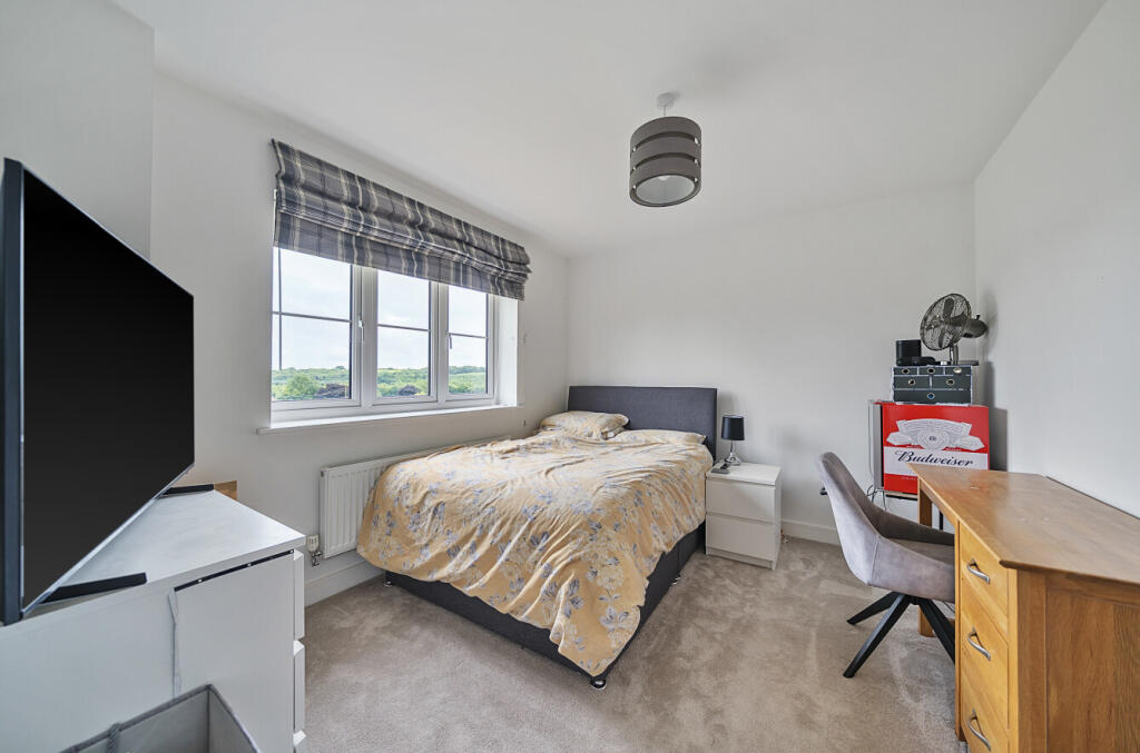 1328161-9-687e5b4...