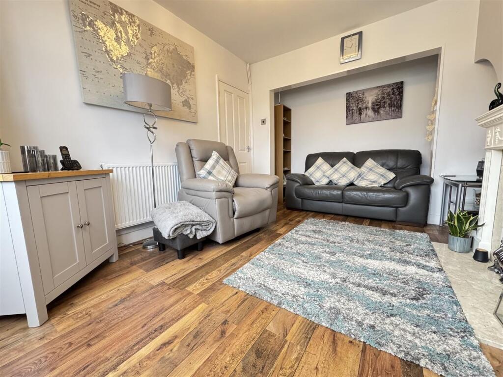 IMG_0123 (Large).JPG