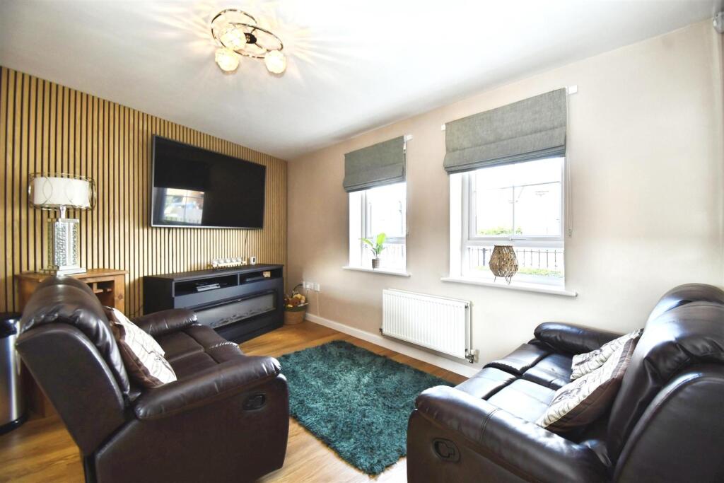 Open Plan Living/Dining/Kitchen