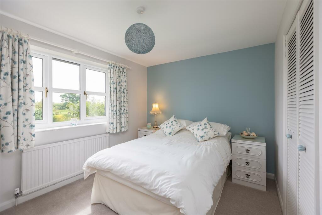 Pasture Lodge Bedroom 4-1.jpg