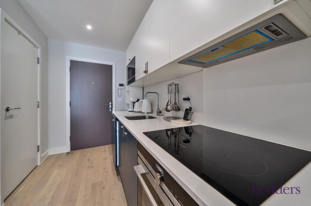 5740a222-e5e2-4ef...