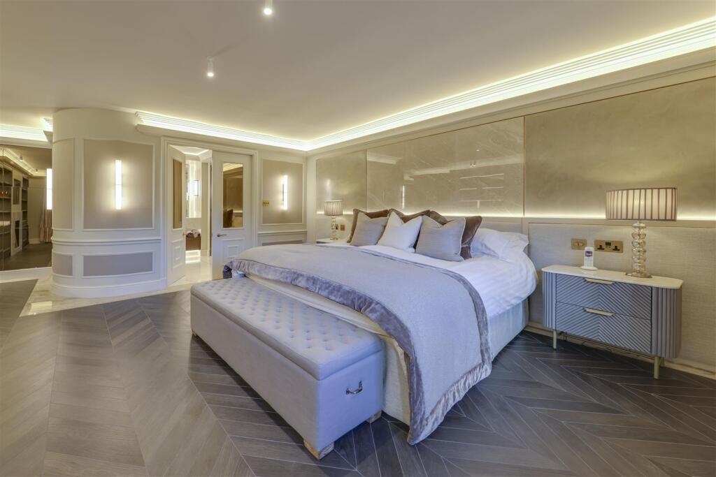 Master Suite Bedroom