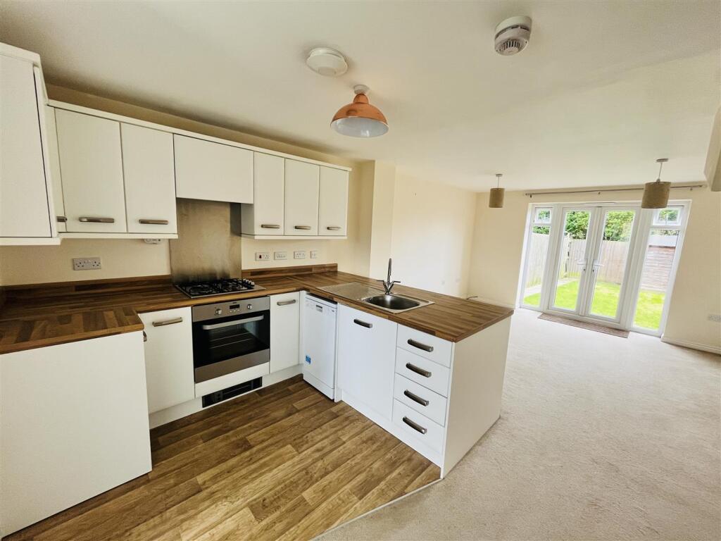 Kitchen Area.JPEG