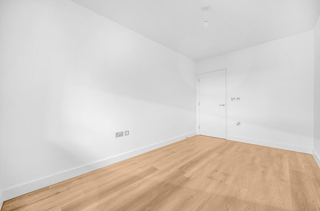 1353451-7-68c2e43...