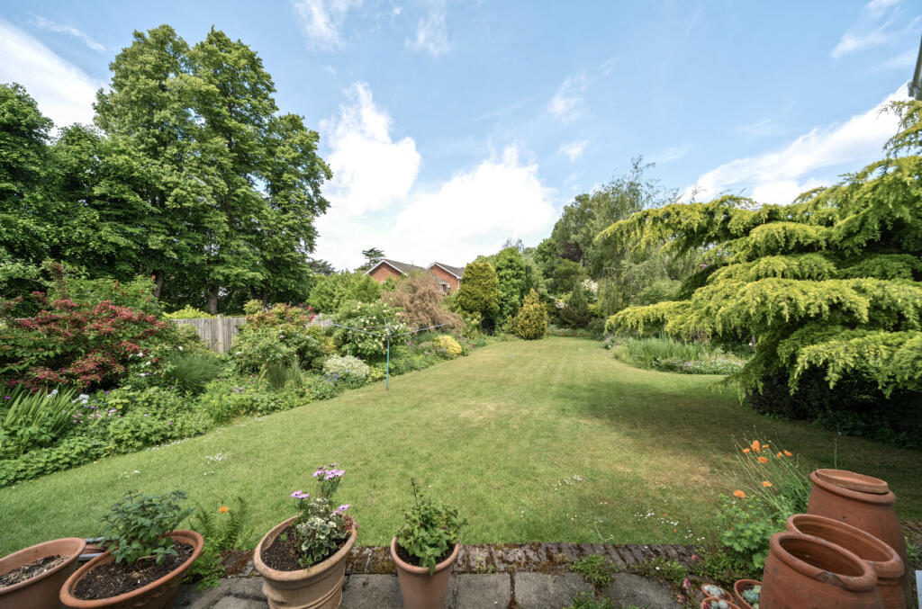 1299662-5-68383be...