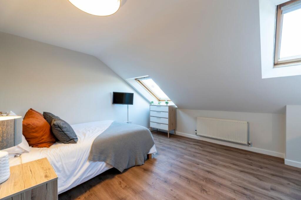 64EA - Bedroom 4