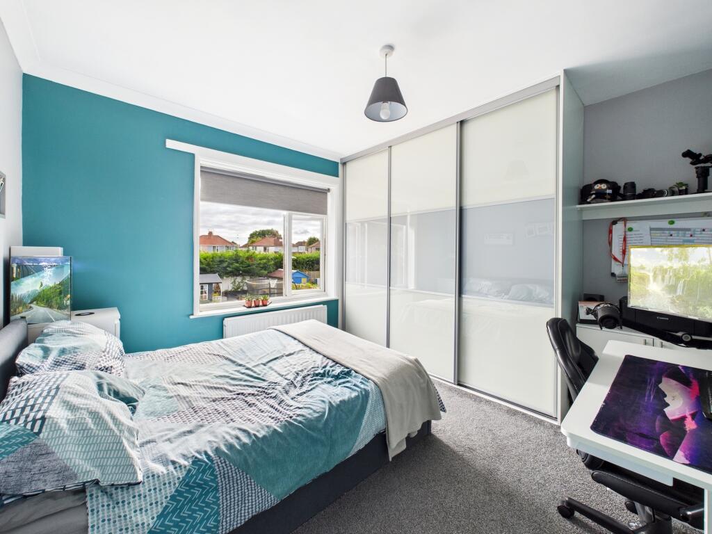 CAM05192G0-PR0150-STILL012