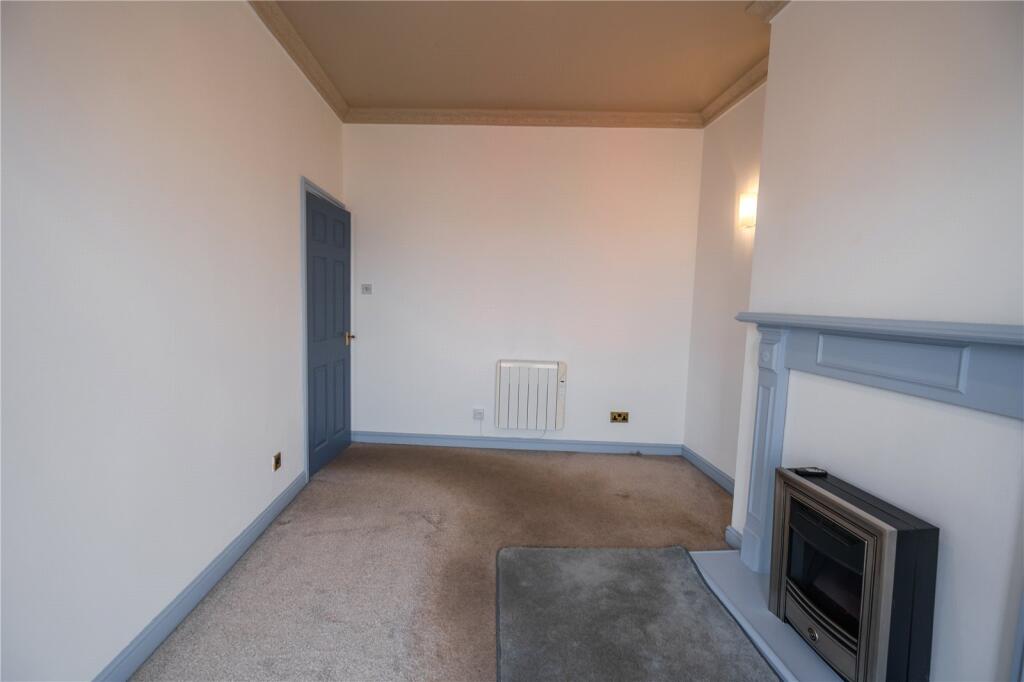 Living Room (2)