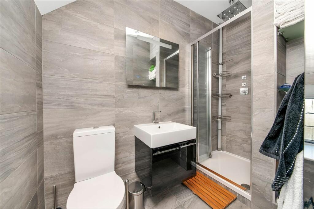 BEDROOM ONE EN-SUITE