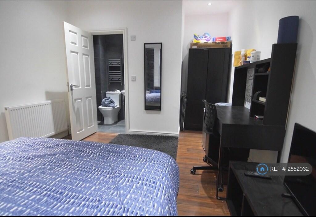 Ensuite Bed Room