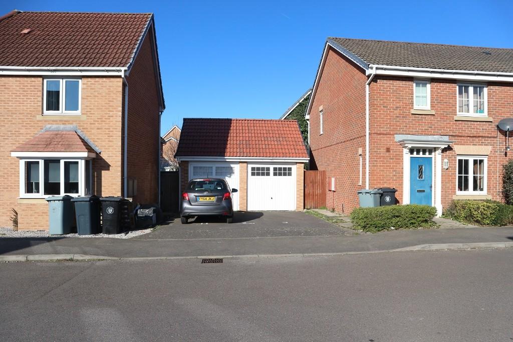 Garage (on rght)