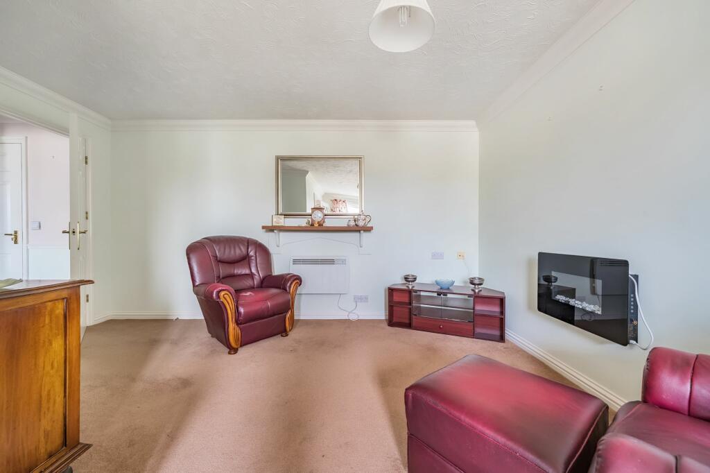 Living Room Area (1)