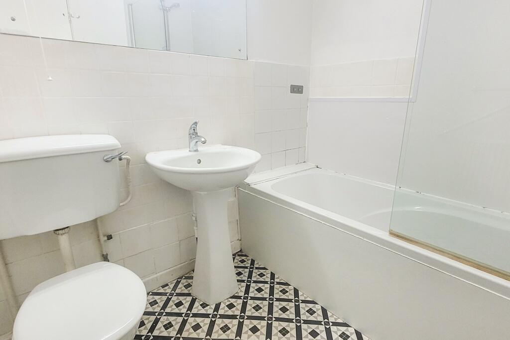 Flats 1 - 4, Newton Rise, 120 Brook Lane, Chester, Cheshire, CH2 2EU