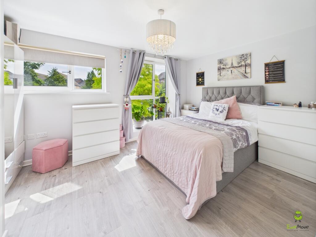 Bedroom One James Hillier Ewemove Bexley and Dartf