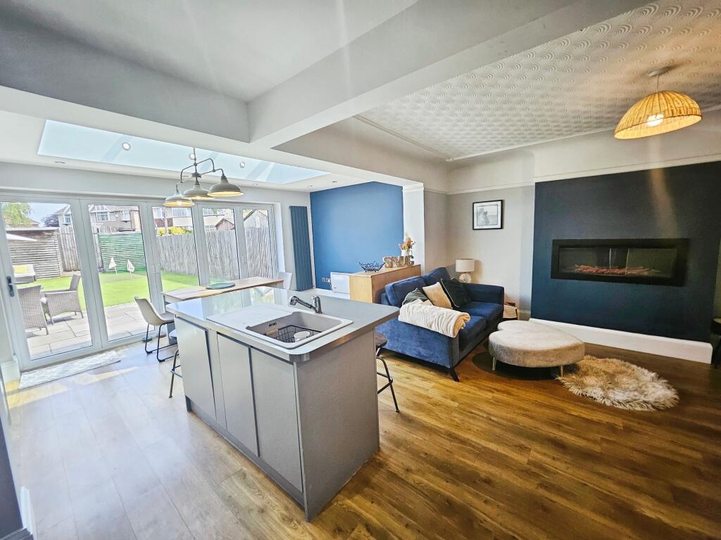 Kitchen/Diner/Family Room