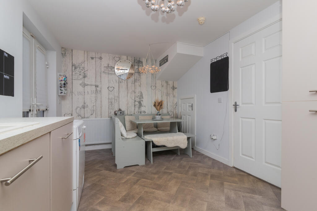 154A Barrangary Road PA7 5FR L-11