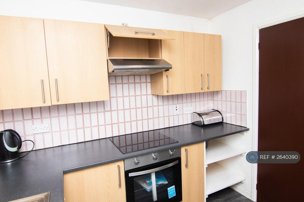 Kitchen With White Goods