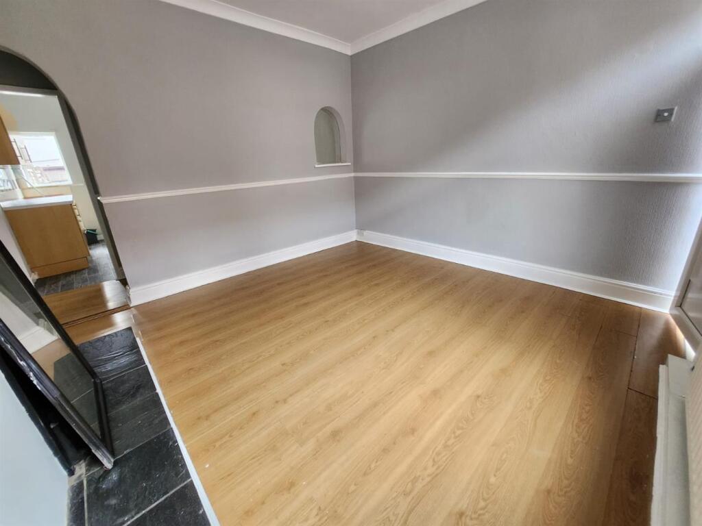 WhatsApp Image 2024-08-06 at 14.29.41.jpeg