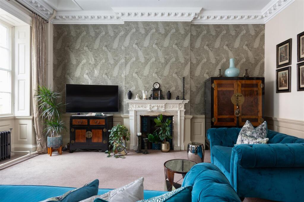 Garforth House-15 Sitting Room.jpg