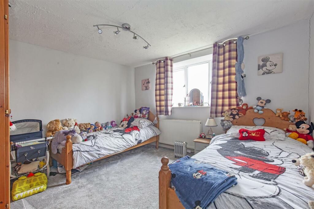 Bedroom 3-1.jpg