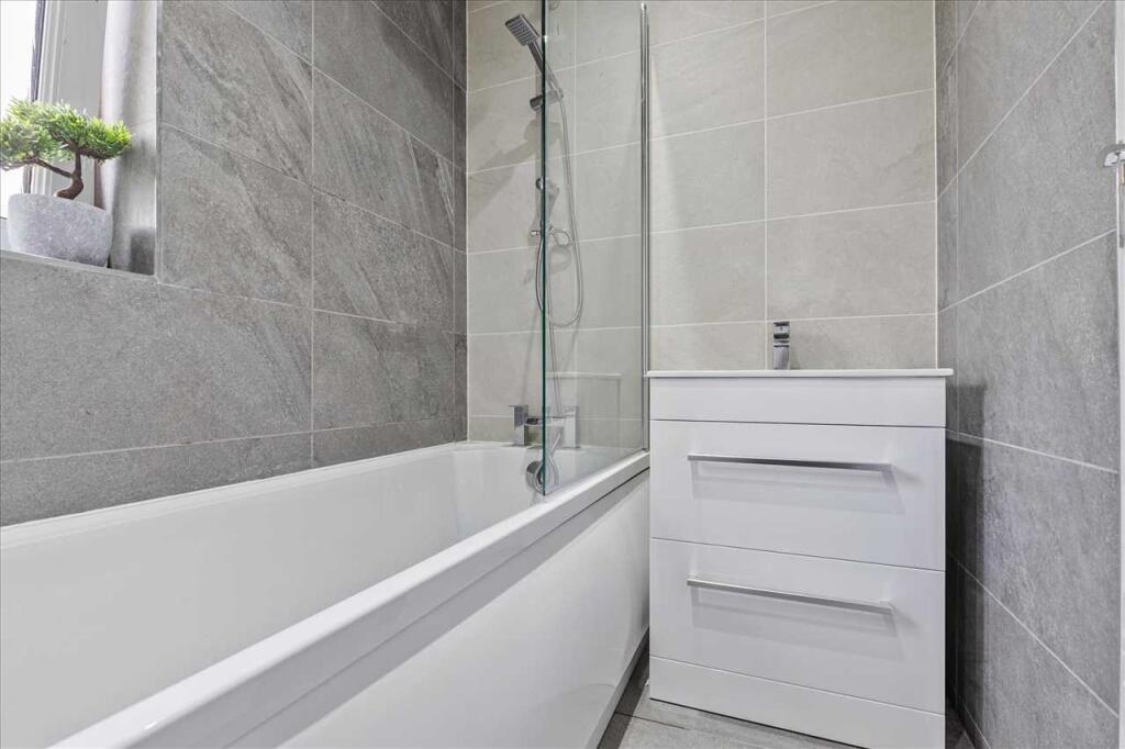 Bathroom (1)