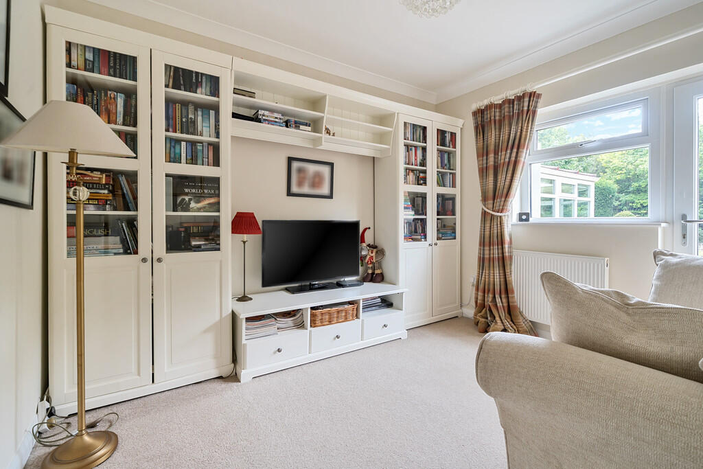 Snug/Bedroom Thre...