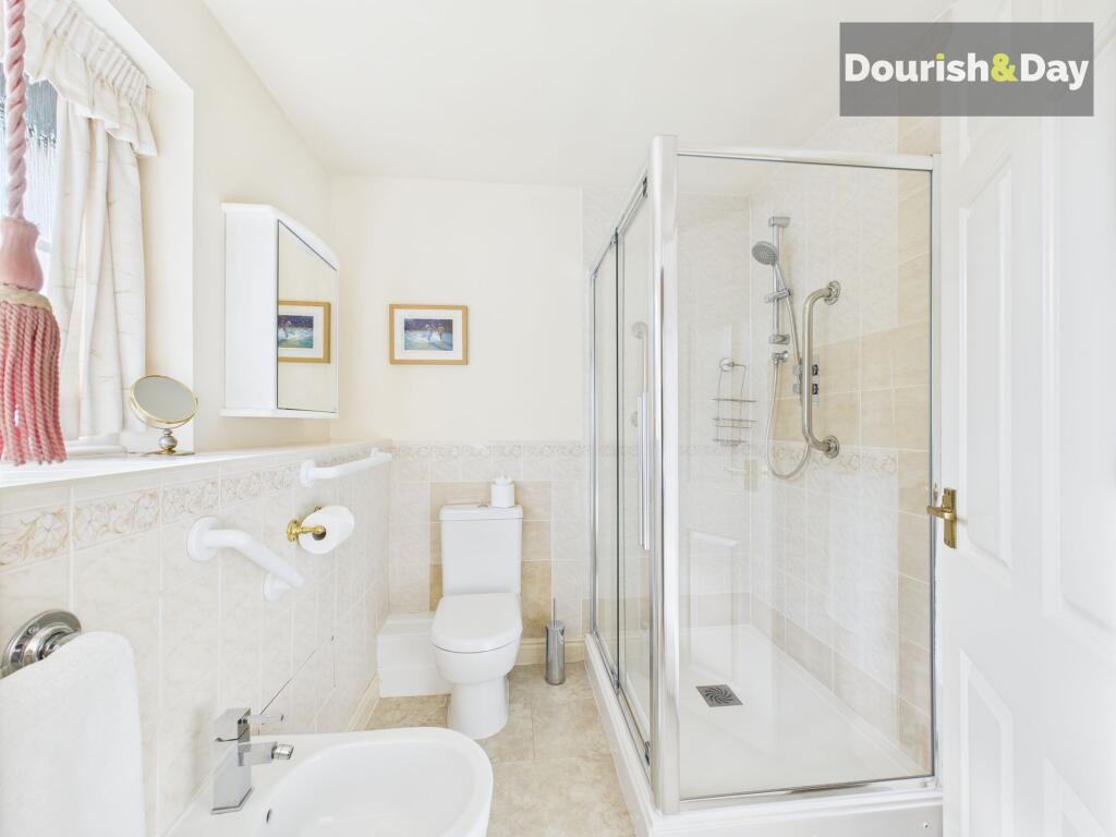 Ensuite Shower Room