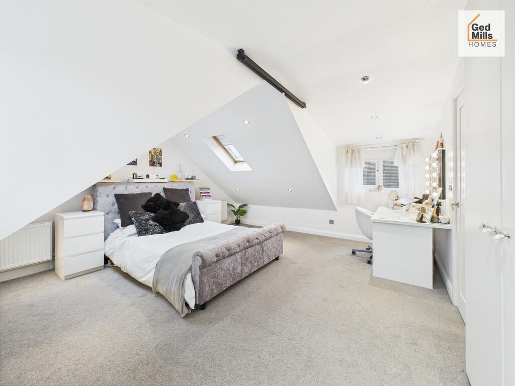 CAM04261G0-PR0076...