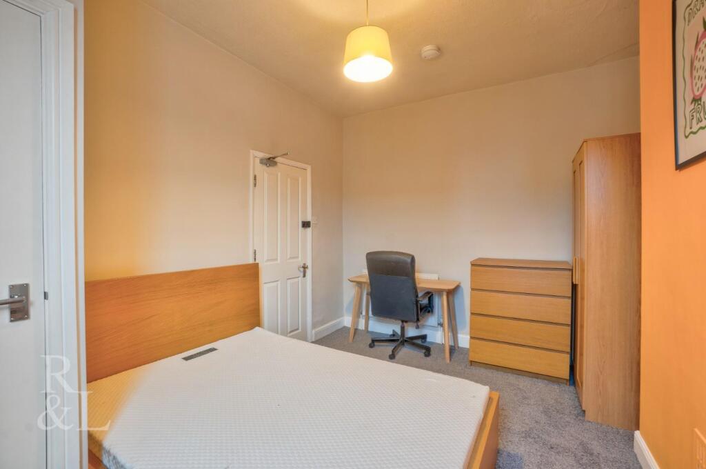 18 Rushworth Avenue (7).jpg