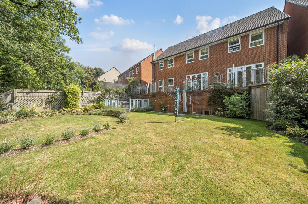 1340259-3-689f61f...