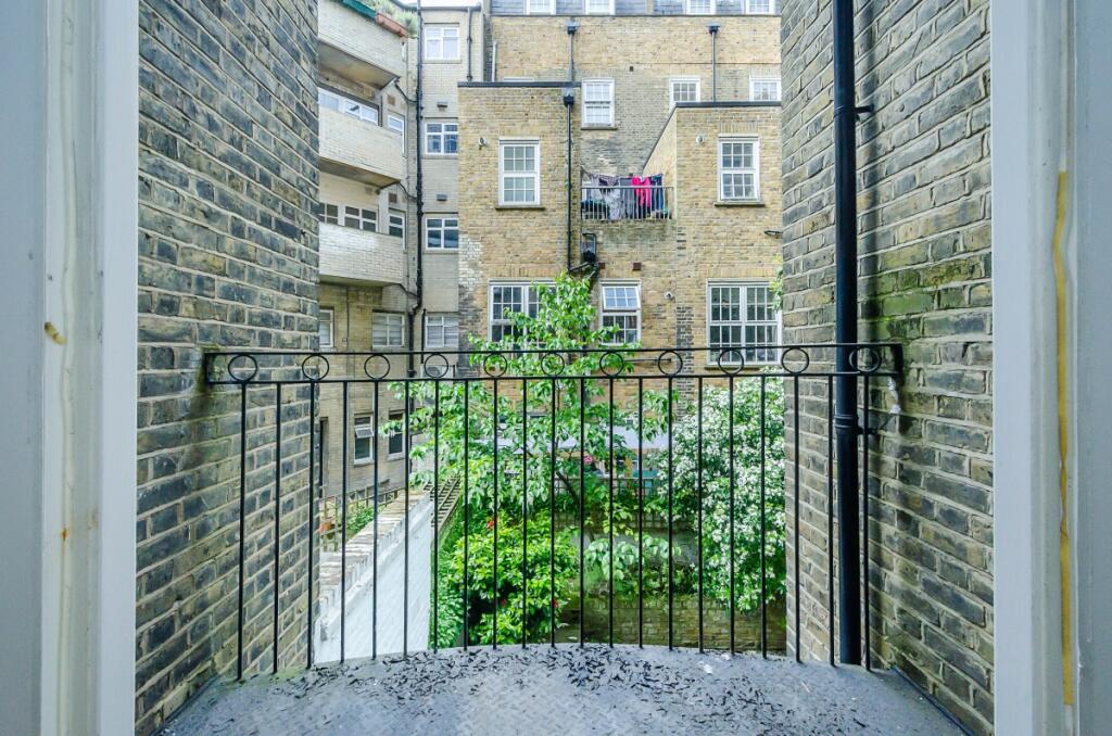 St Georges Drive ...