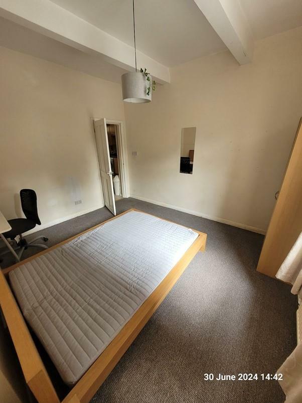 bed3.jpg