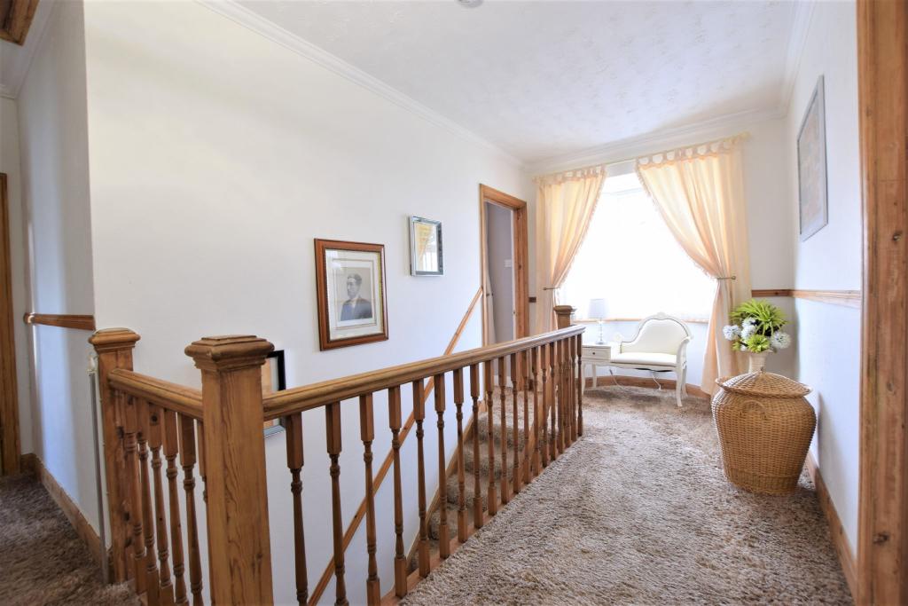 GALLERIED LANDING