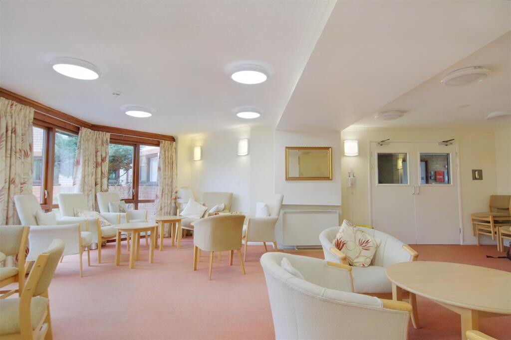 Communal Room DSC_8680.jpeg