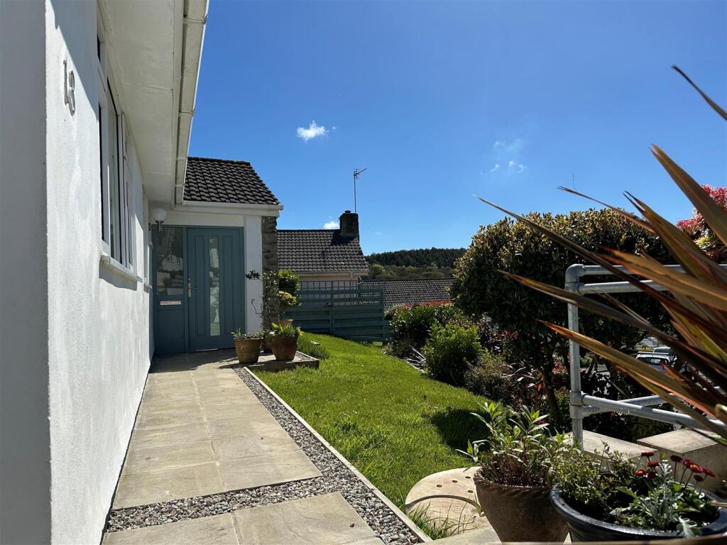 Front Garden.jpg