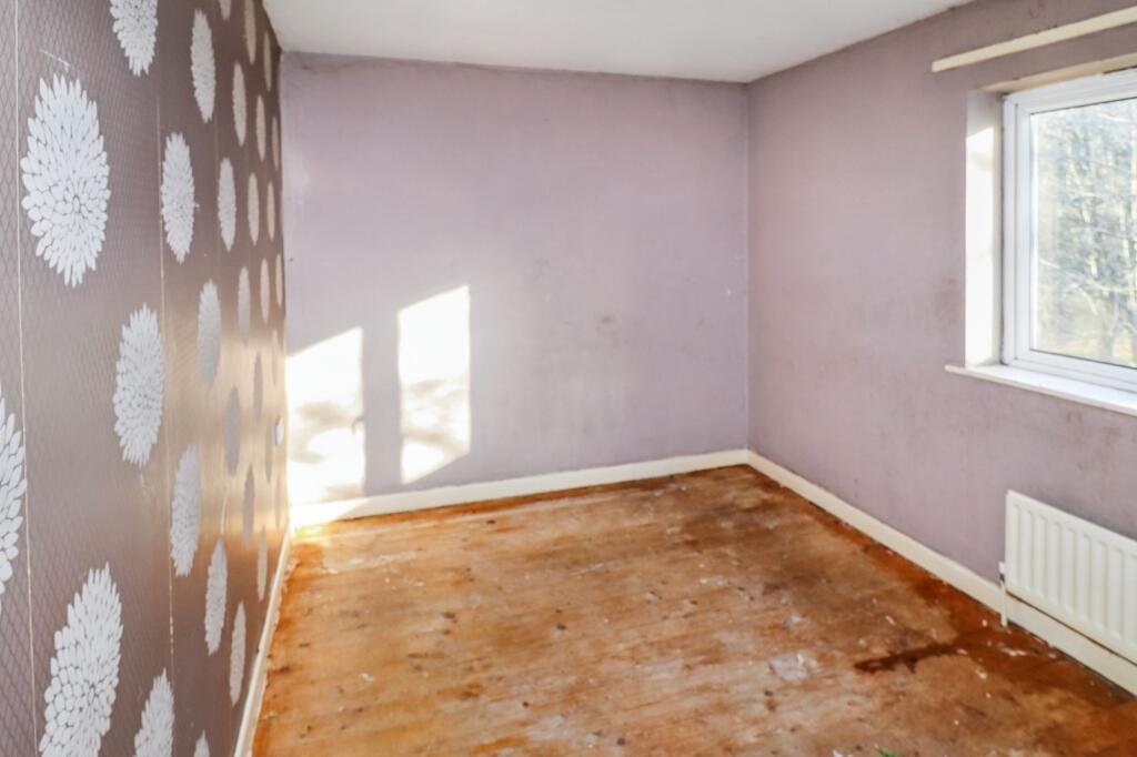 4 Hebble Brook Close, Mixenden, Halifax, HX2 8UJ