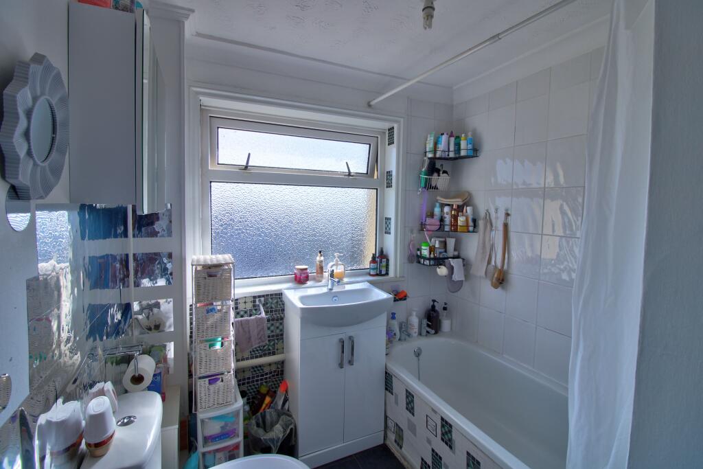 IMG_4254_5_6Realistic_1