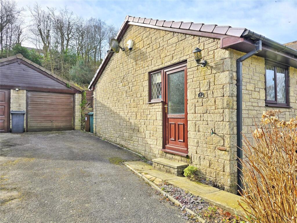 Drieway &amp; Garage