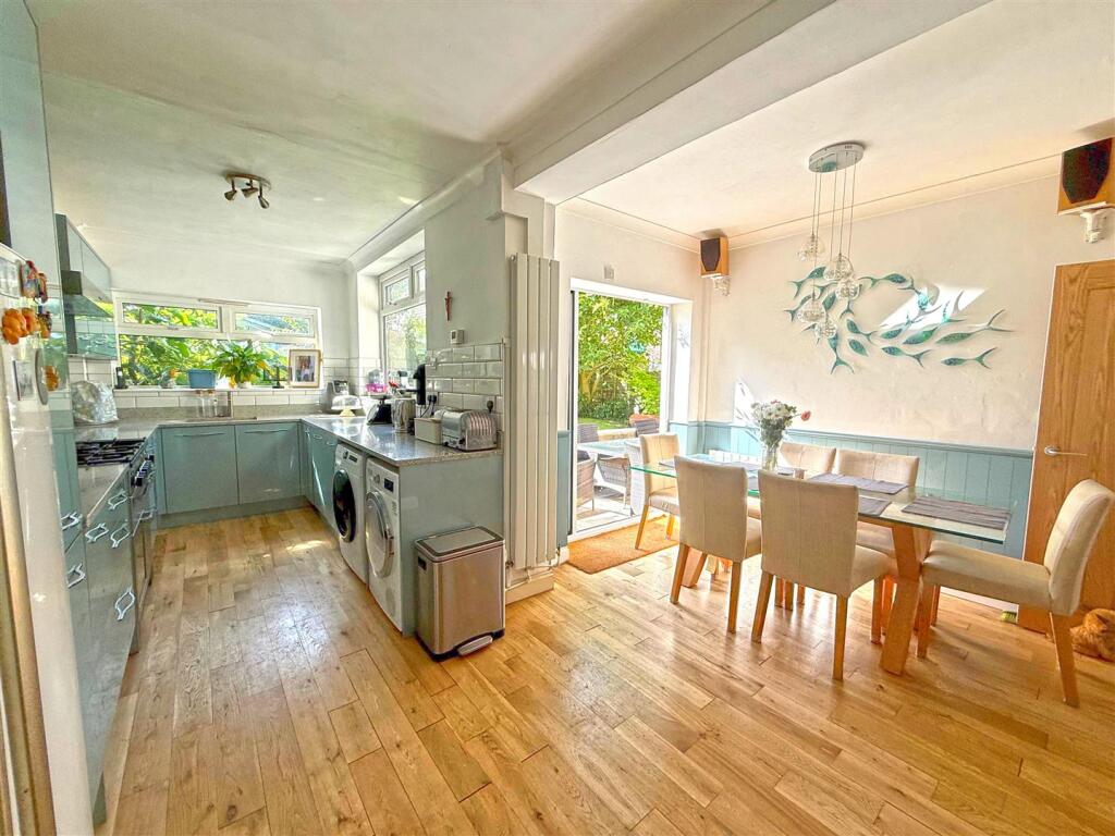 86 crowhill south.jpg