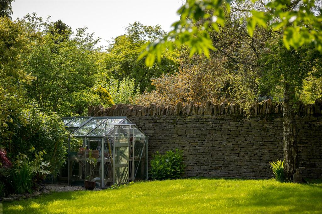 34 - The Granary - GL7 6PA - Web.jpg