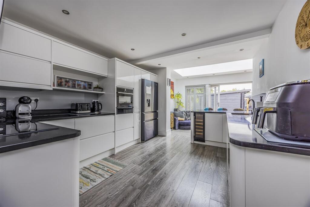 30 Uplands Road, Drayton-PorticoMarketing-SoldBy-1