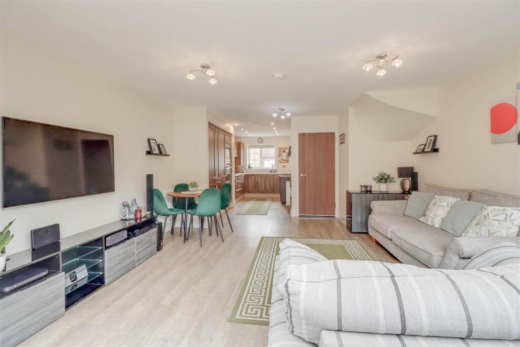 14 TAMWORTH LOUNGE-5.jpg