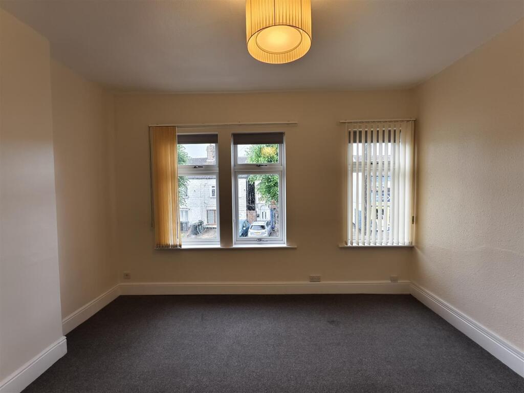 Room 3.jpg